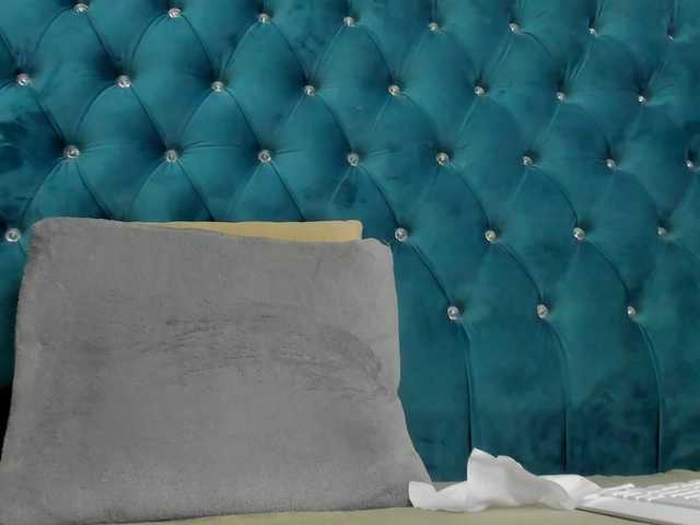 AsshleySing's BongaCams show and profile