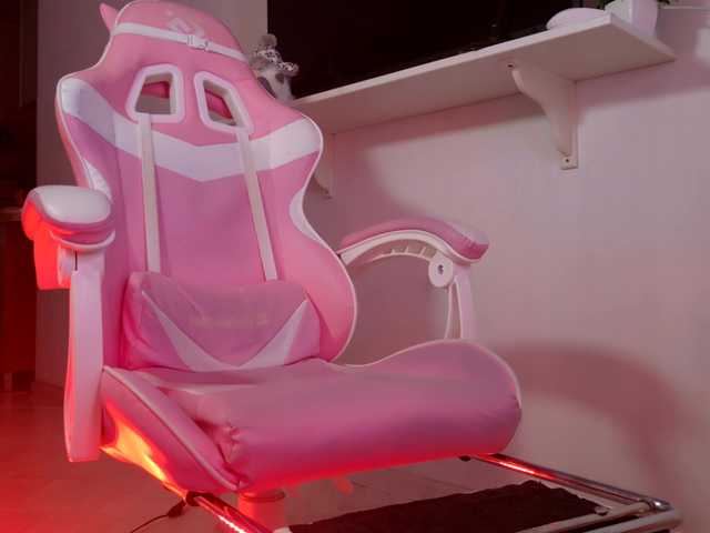 ShauLisse's BongaCams show and profile