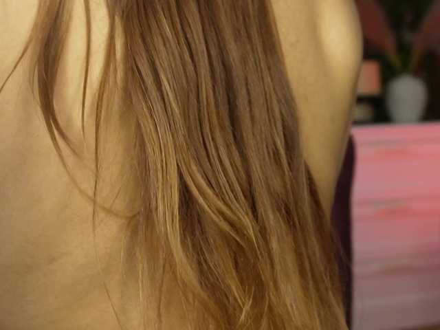 sisi-von-dee's BongaCams show and profile