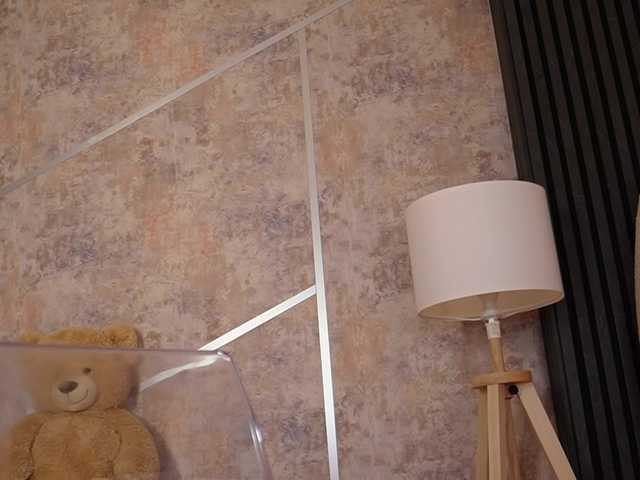 sisi-von-dee's BongaCams show and profile