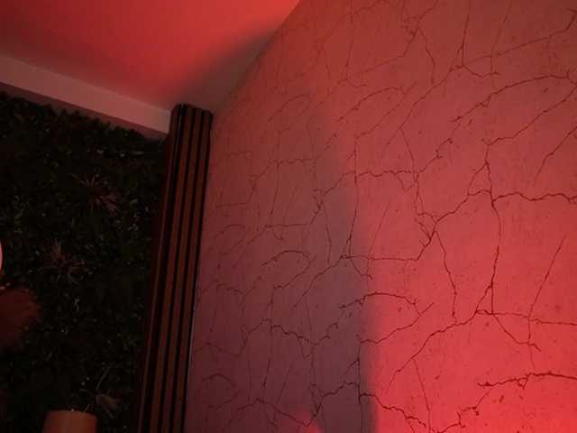 sisi-von-dee's BongaCams show and profile