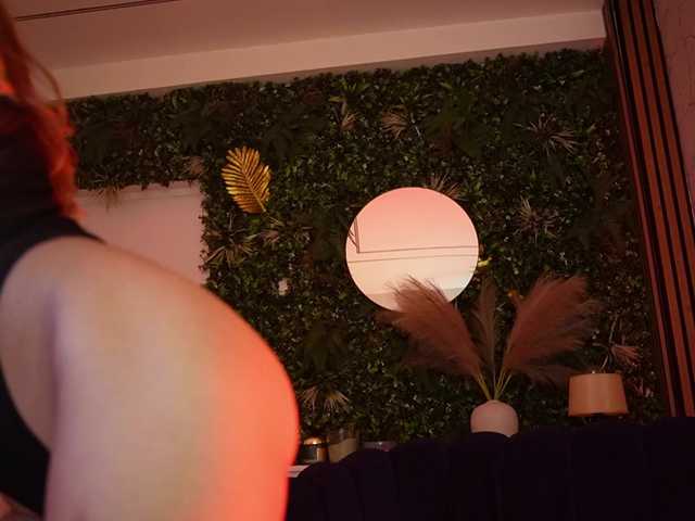 sisi-von-dee's BongaCams show and profile