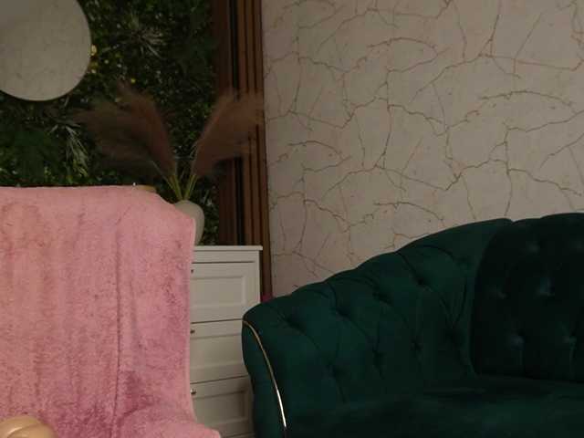 sisi-von-dee's BongaCams show and profile