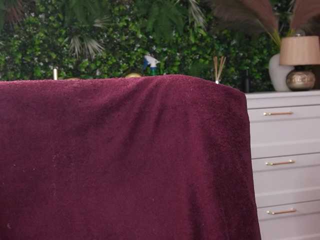 sisi-von-dee's BongaCams show and profile