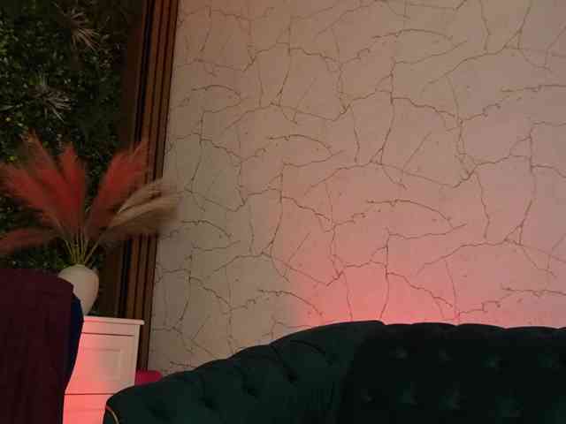 sisi-von-dee sisi-von-dee