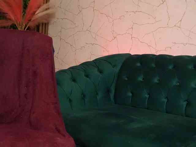 sisi-von-dee sisi-von-dee