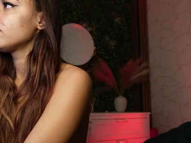 sisi-von-dee sisi-von-dee