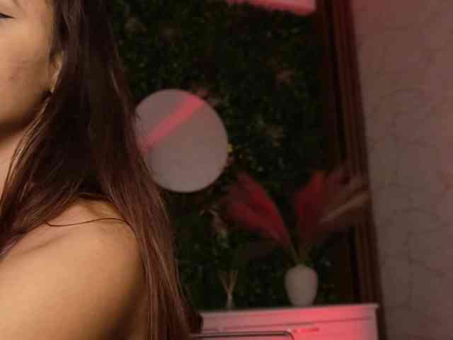 sisi-von-dee sisi-von-dee