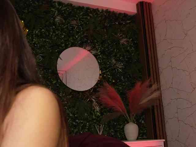 sisi-von-dee sisi-von-dee