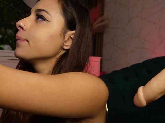 sisi-von-dee sisi-von-dee