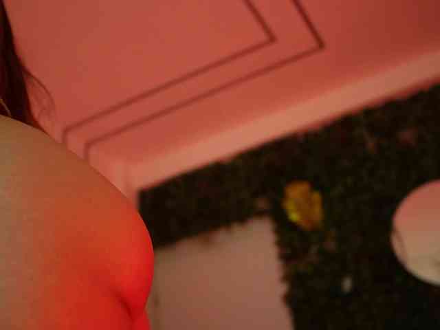 sisi-von-dee Live Webcam on BongaCams