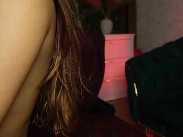 sisi-von-dee sisi-von-dee