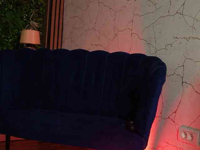 sisi-von-dee sisi-von-dee