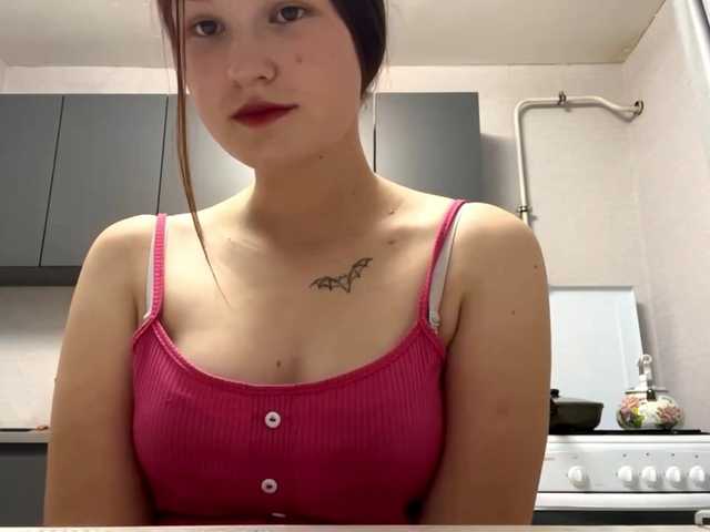 LashandraVlahovich webcam