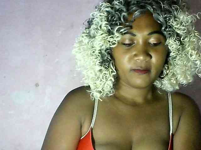 Blacksyl24 webcam