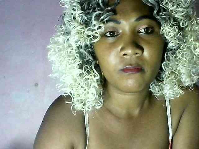 Blacksyl24 webcam