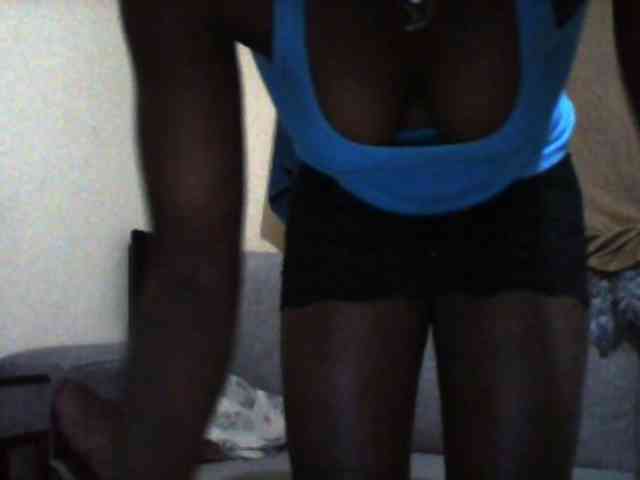 Petitehotchicks webcam