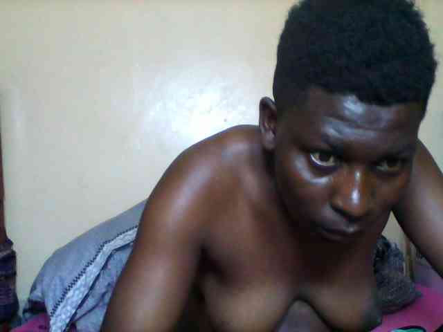 Petitehotchicks webcam