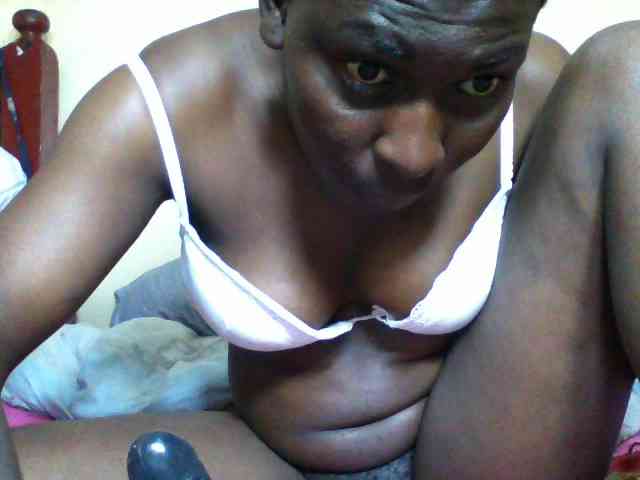 Petitehotchicks webcam