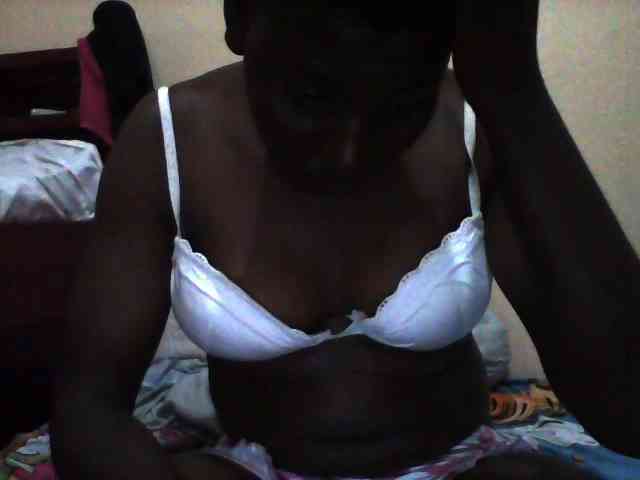 Petitehotchicks webcam