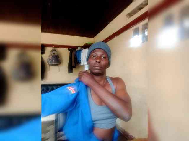 Petitehotchicks Petitehotchicks