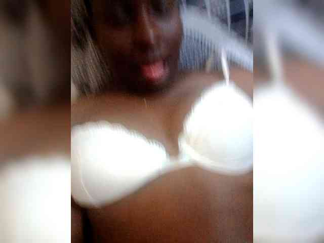 Petitehotchicks Petitehotchicks