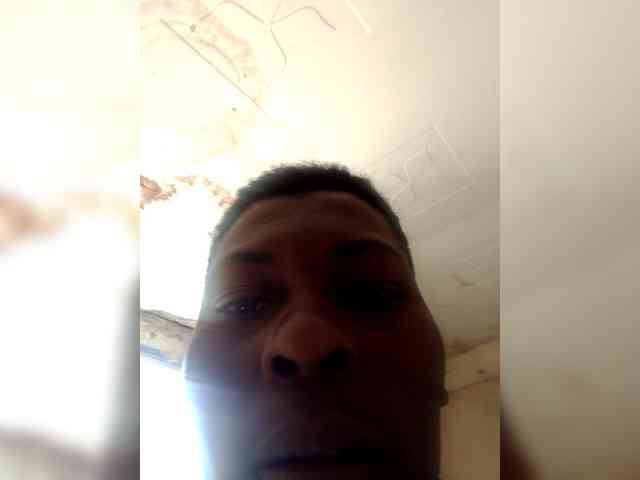 Petitehotchicks webcam