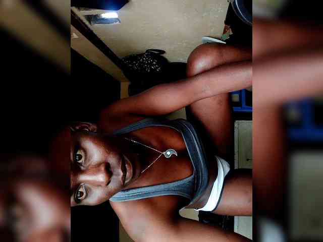 Petitehotchicks Petitehotchicks