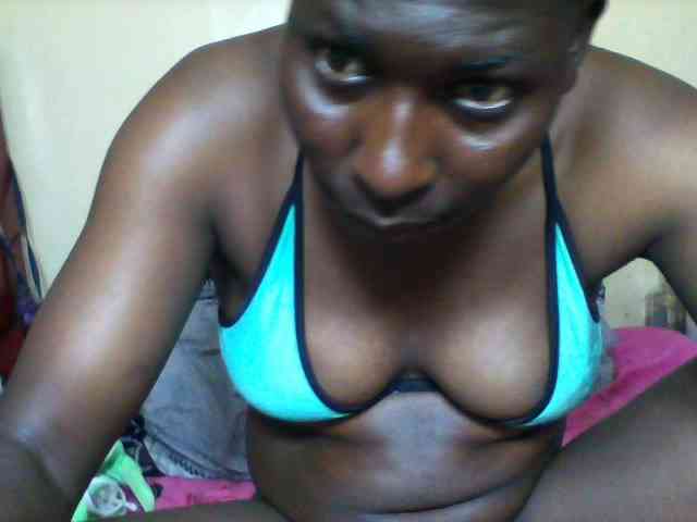 Petitehotchicks webcam