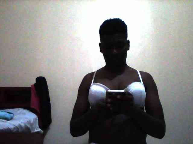 Petitehotchicks Petitehotchicks