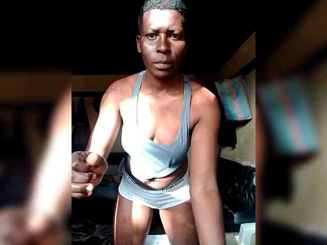 Petitehotchicks webcam