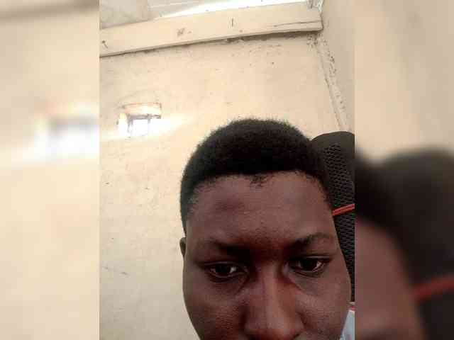 Petitehotchicks webcam