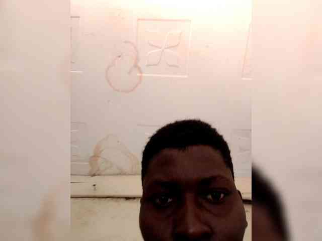 Petitehotchicks webcam