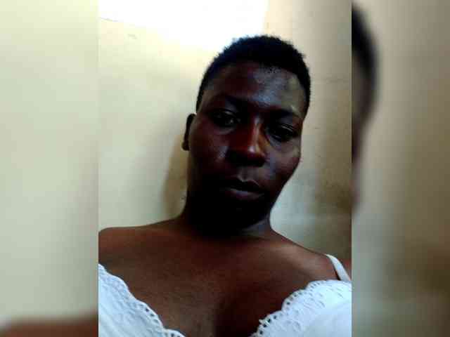 Petitehotchicks webcam