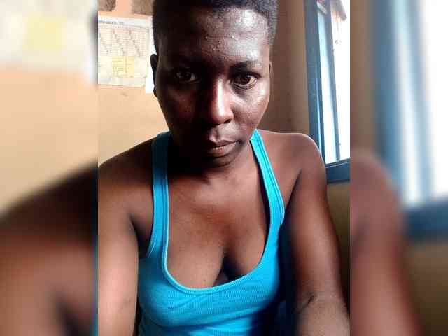 Petitehotchicks webcam