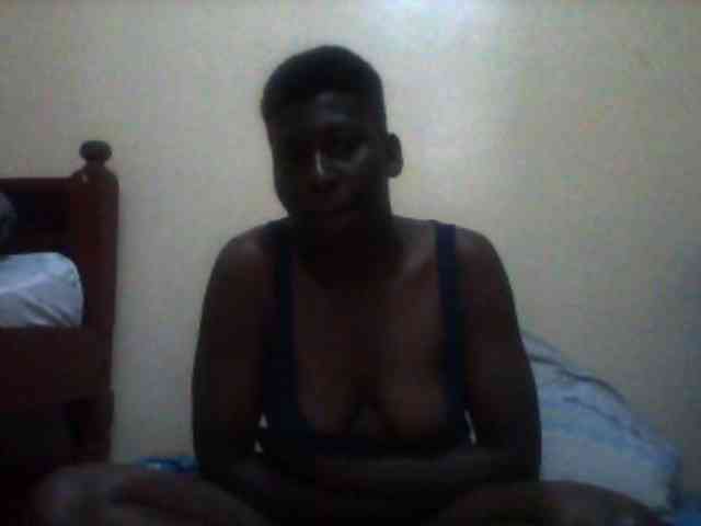 Petitehotchicks webcam