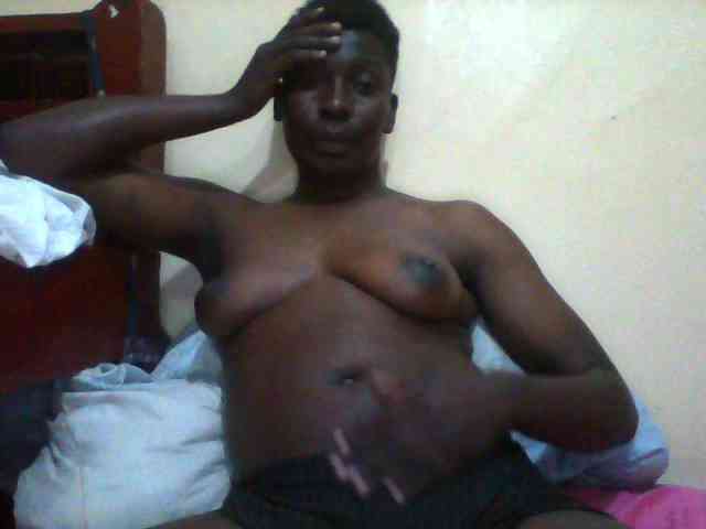 Petitehotchicks webcam