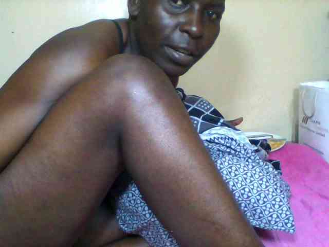 Petitehotchicks webcam