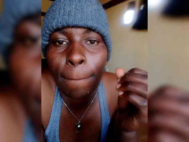 Petitehotchicks Petitehotchicks