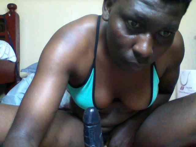 Petitehotchicks webcam