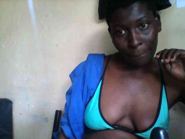 Petitehotchicks Petitehotchicks