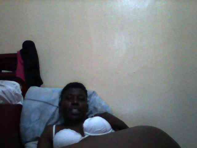 Petitehotchicks webcam