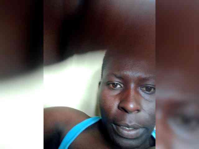 Petitehotchicks webcam