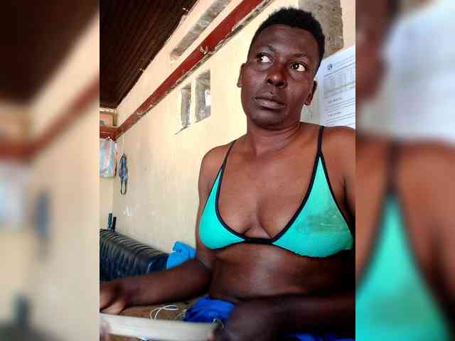 Petitehotchicks webcam