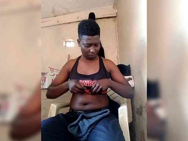 Petitehotchicks webcam