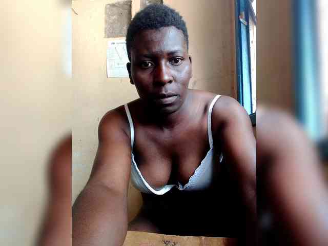 Petitehotchicks webcam