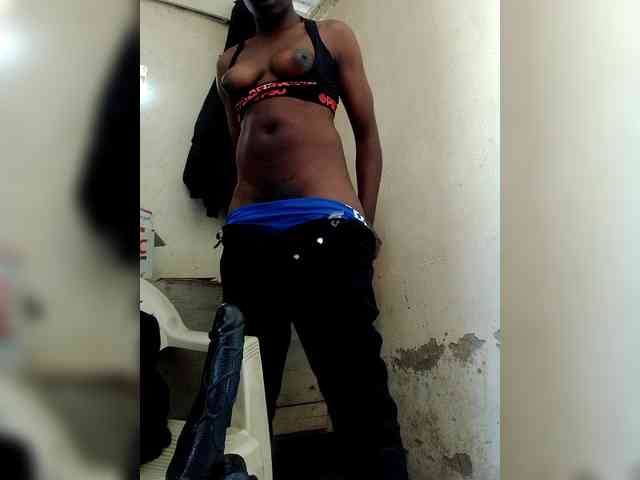 Petitehotchicks webcam