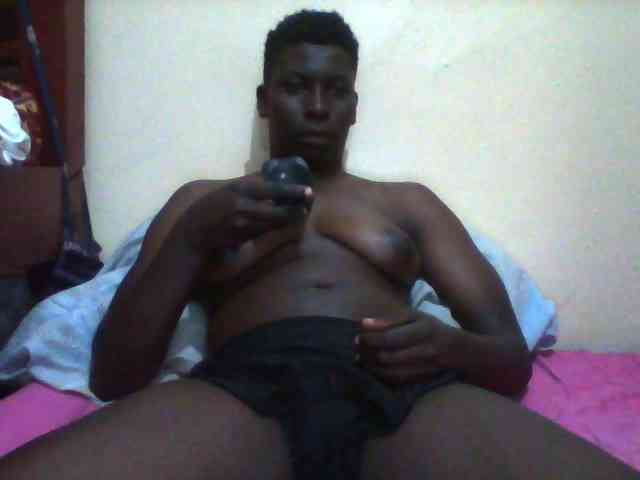 Petitehotchicks webcam