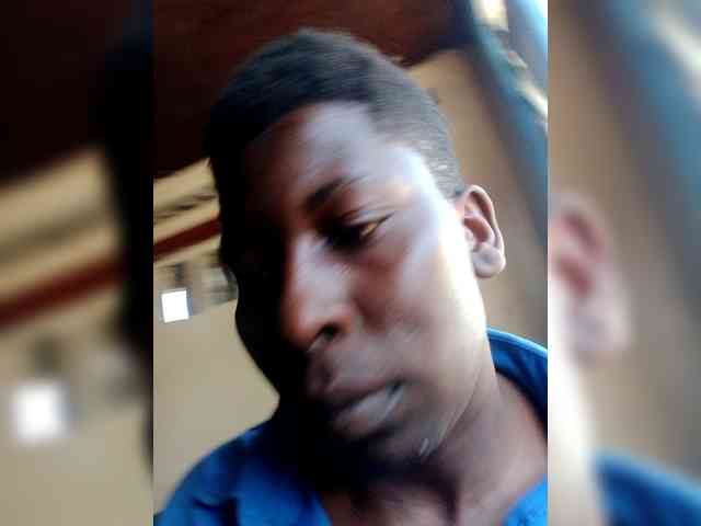 Petitehotchicks webcam