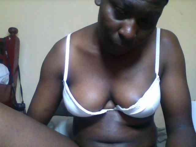 Petitehotchicks webcam